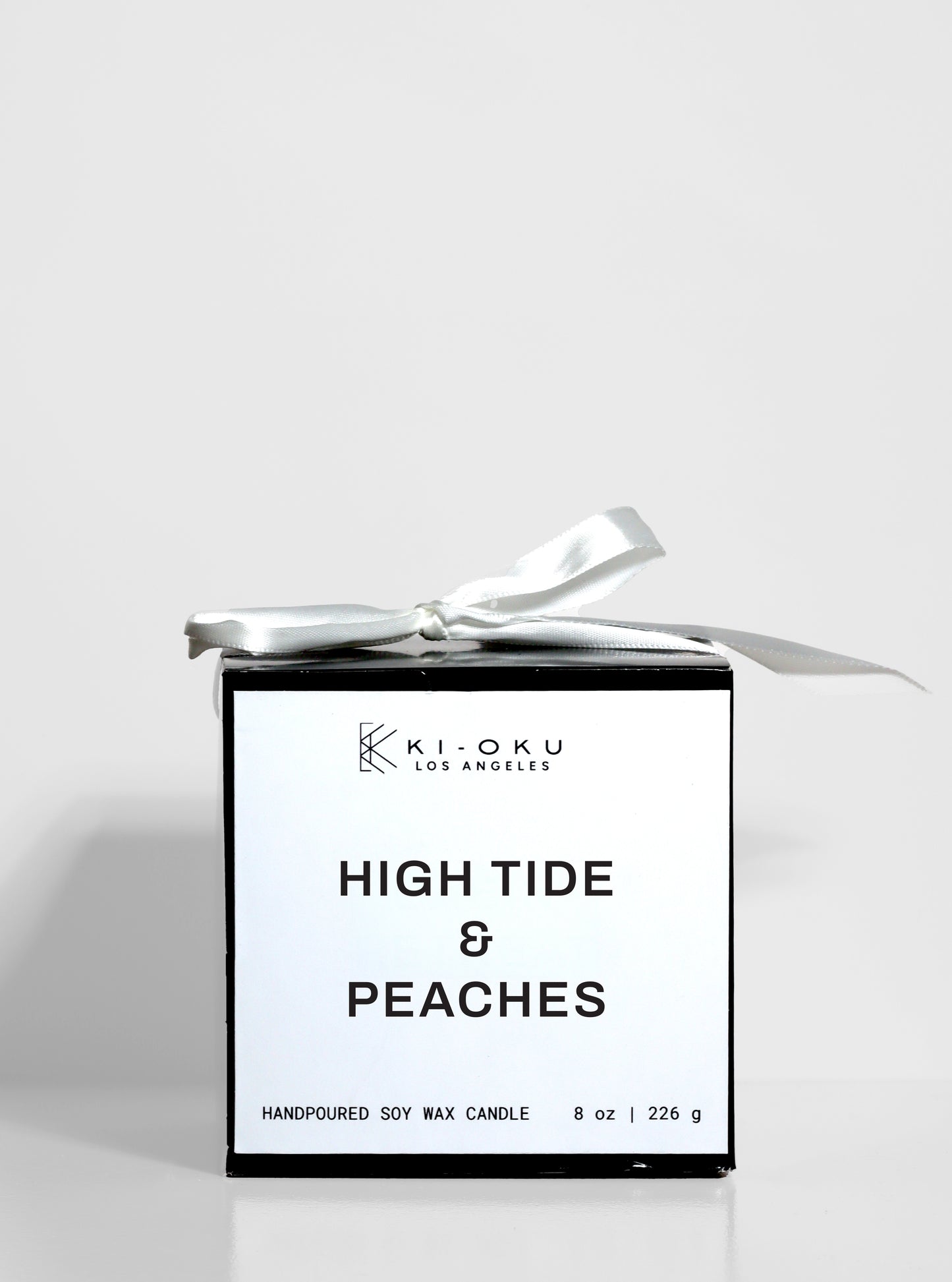 High Tide & Peaches Candle 8oz | Where Ocean Breeze Meets Sun-Ripened Bliss